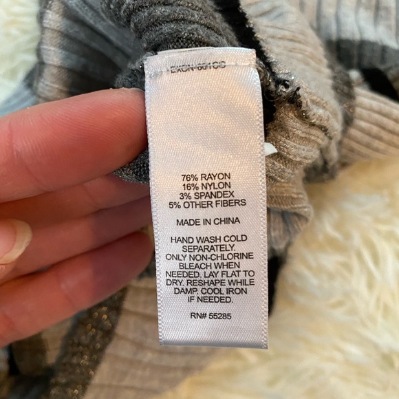 Express M Ribbed top - Picture 5 of 5